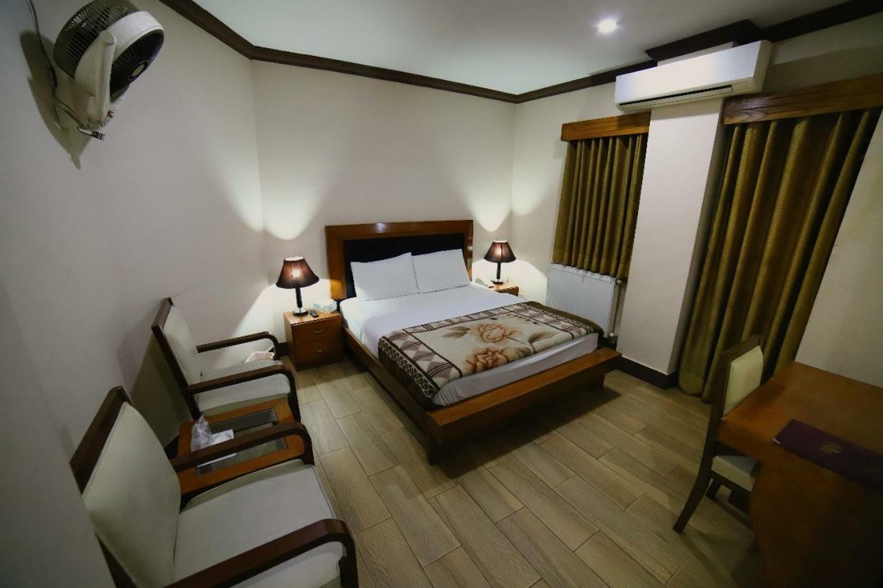 Midtown Hotel Rawalpindi Exterior photo